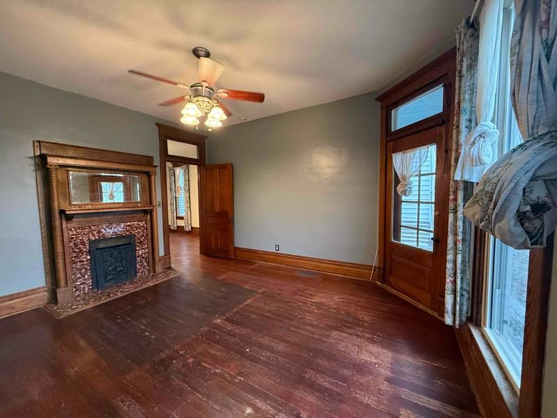 519 Bell Ave - Photo 5 of 13