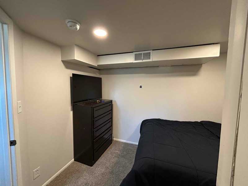 8357 W Aleen Ave - Photo 2 of 11