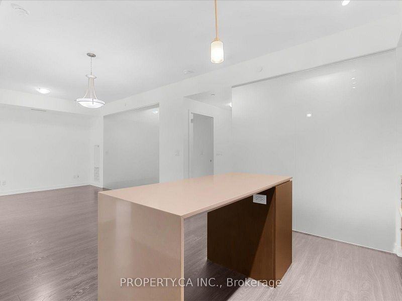 1830 Bloor Street West #623 - Photo 5 of 31