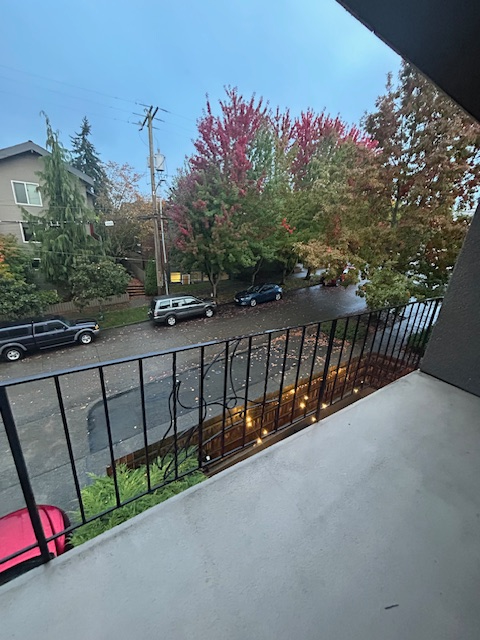 4451 Midvale Ave N #4 - Photo 4 of 8