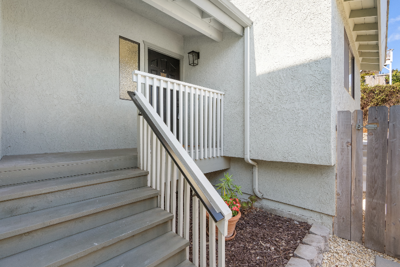 440 Solar Way #B - Photo 3 of 20