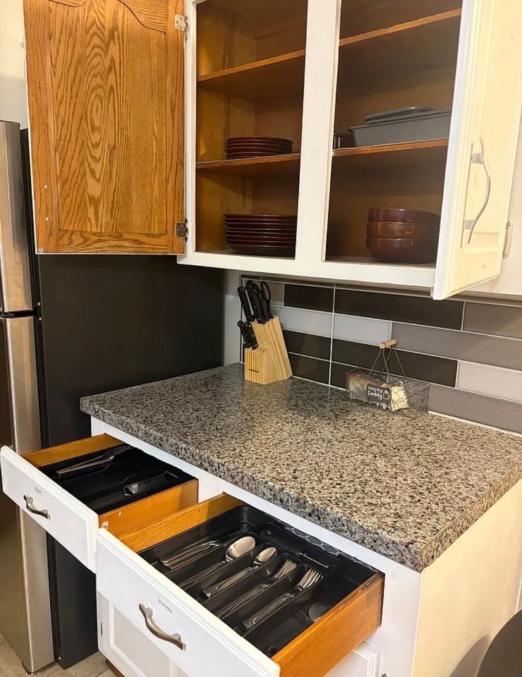 1445 E Lynn Dr - Photo 5 of 18