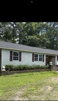 featured image of 305 Bayview Cir #A