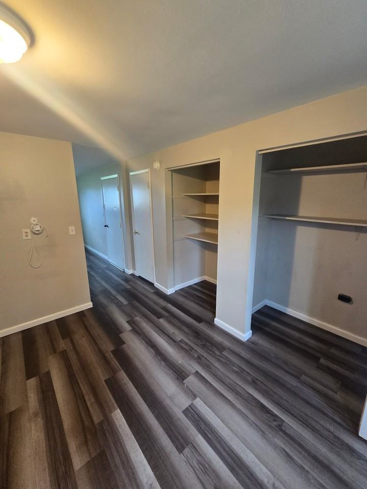 6533 Conway Dr #6537 - Photo 2 of 7