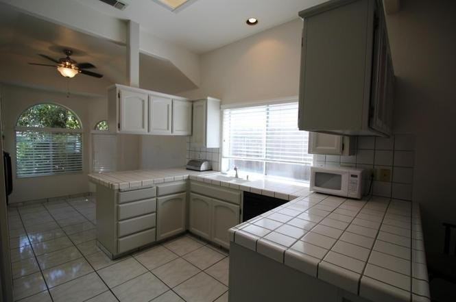 1408 E Salem Ave - Photo 7 of 18