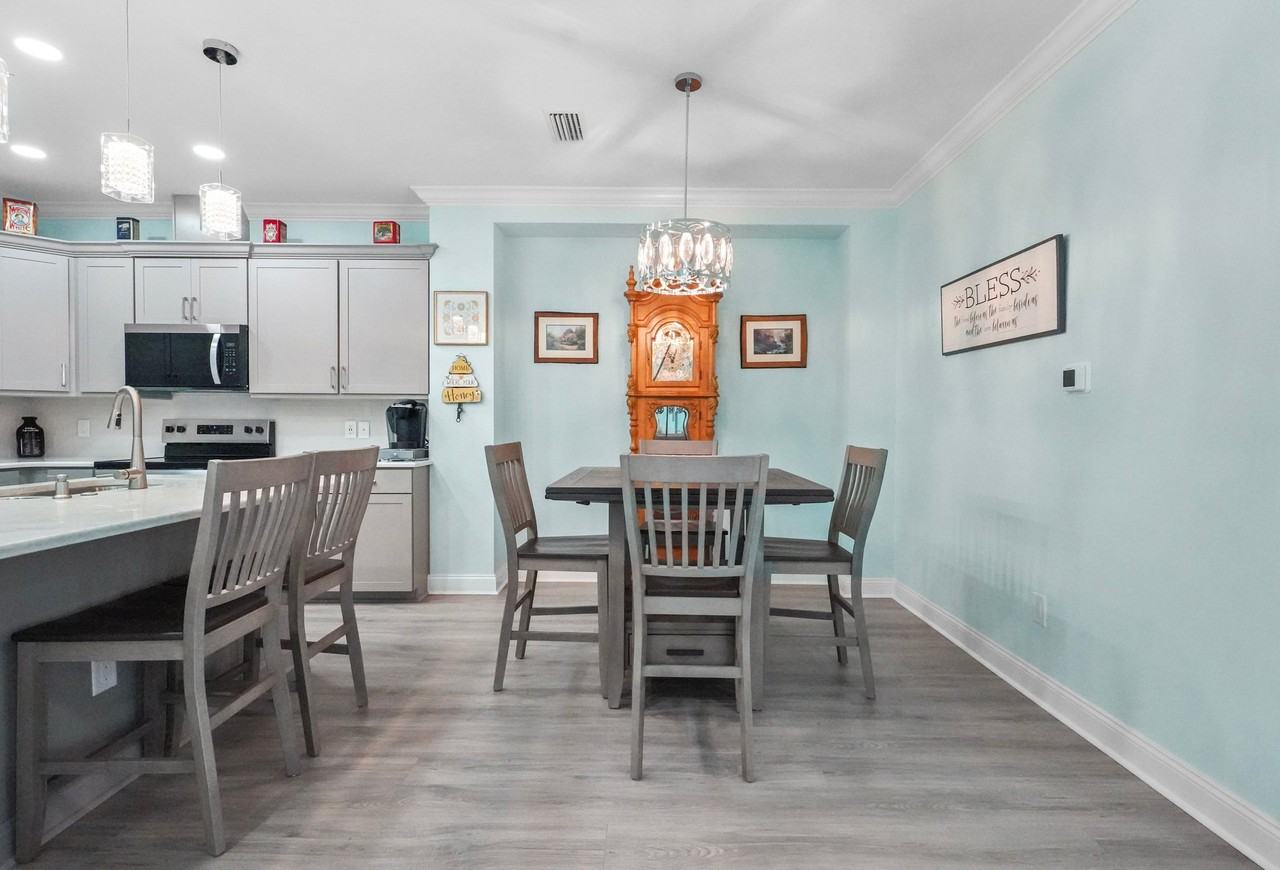 8488 Hang Loose Ct - Photo 3 of 20