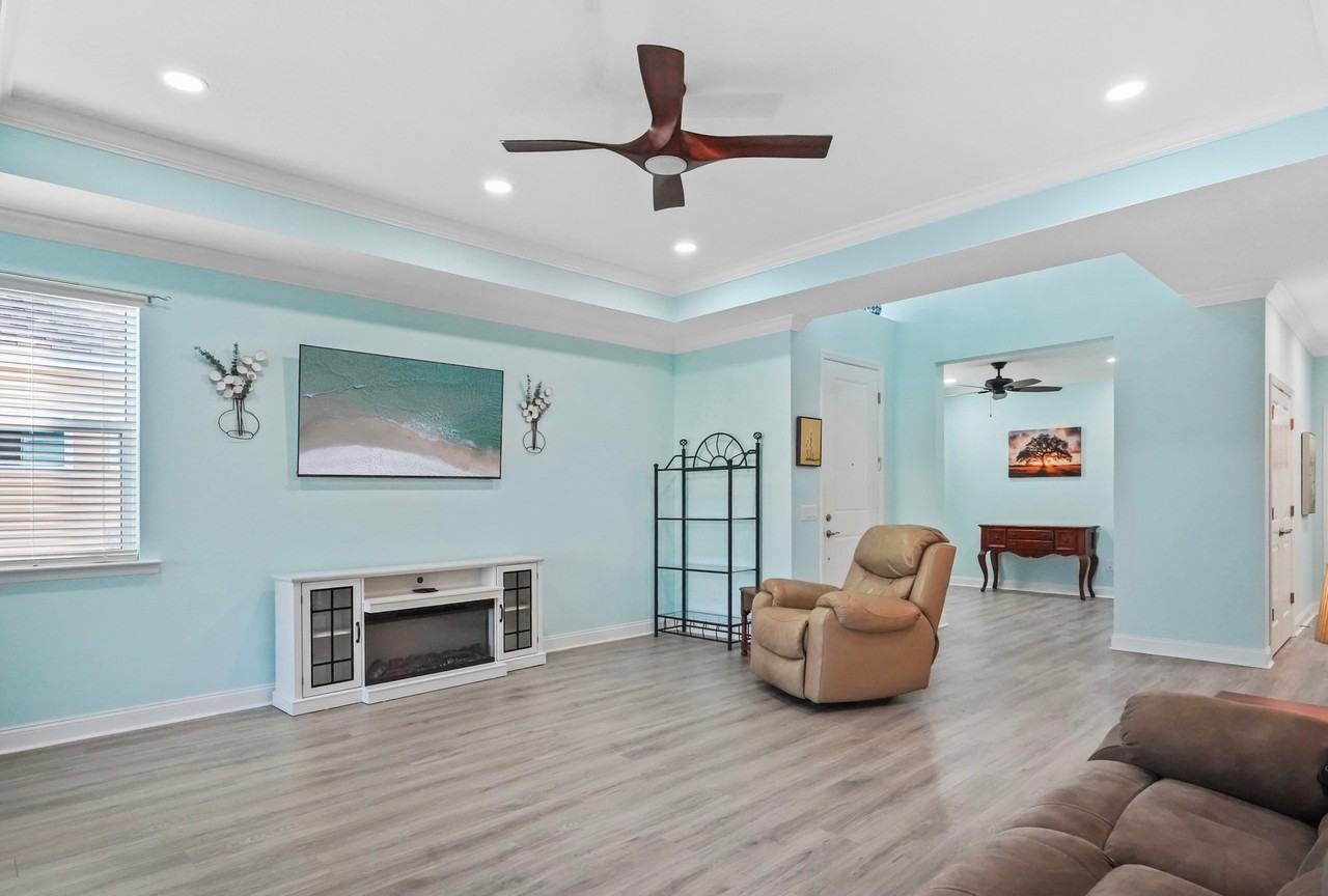 8488 Hang Loose Ct - Photo 5 of 20