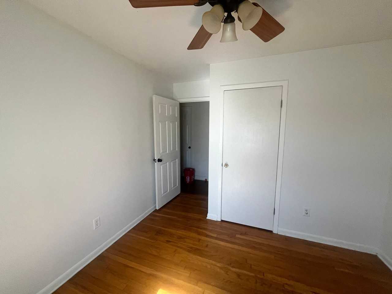 406 Ridge St - Photo 7 of 10