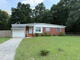 6589 Cedar St - Photo 1 of 1