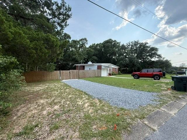 6589 Cedar St - Photo 3 of 18