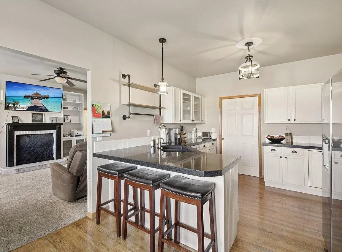 714 Jay Ave - Photo 6 of 8