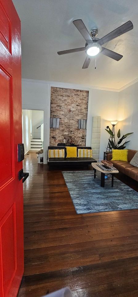 607 Gaskill St Se #A - Photo 2 of 20
