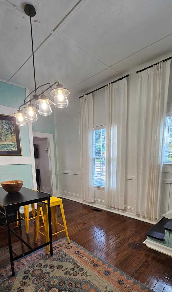 607 Gaskill St Se #A - Photo 4 of 20