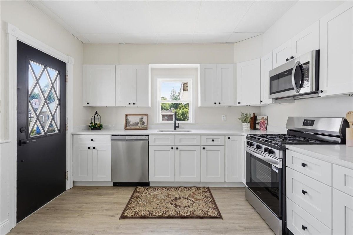 315 2nd St - Photo 5 of 21