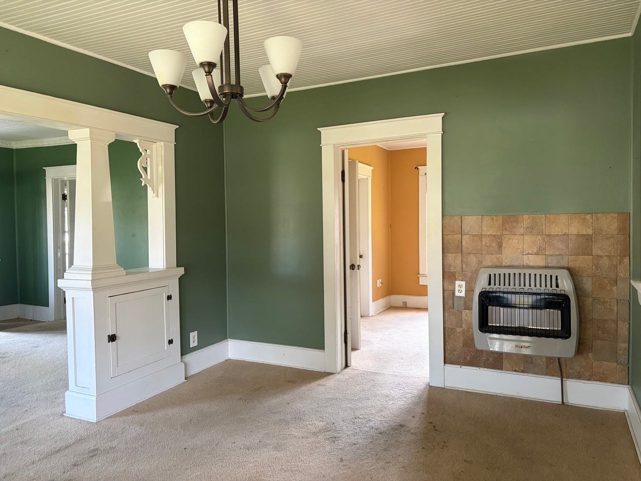 301 S Walnut St - Photo 7 of 23