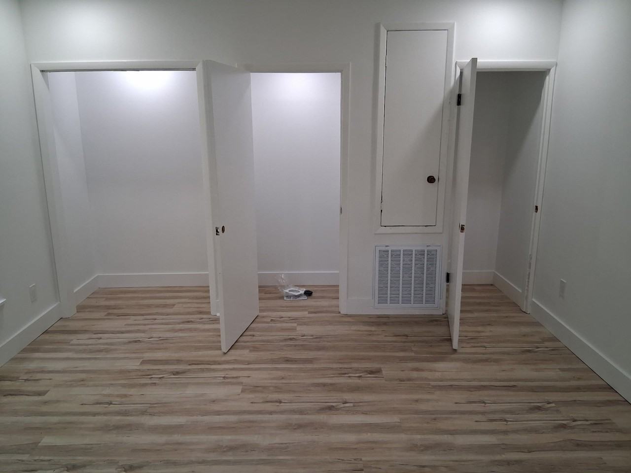 702 American Blvd - Photo 2 of 14