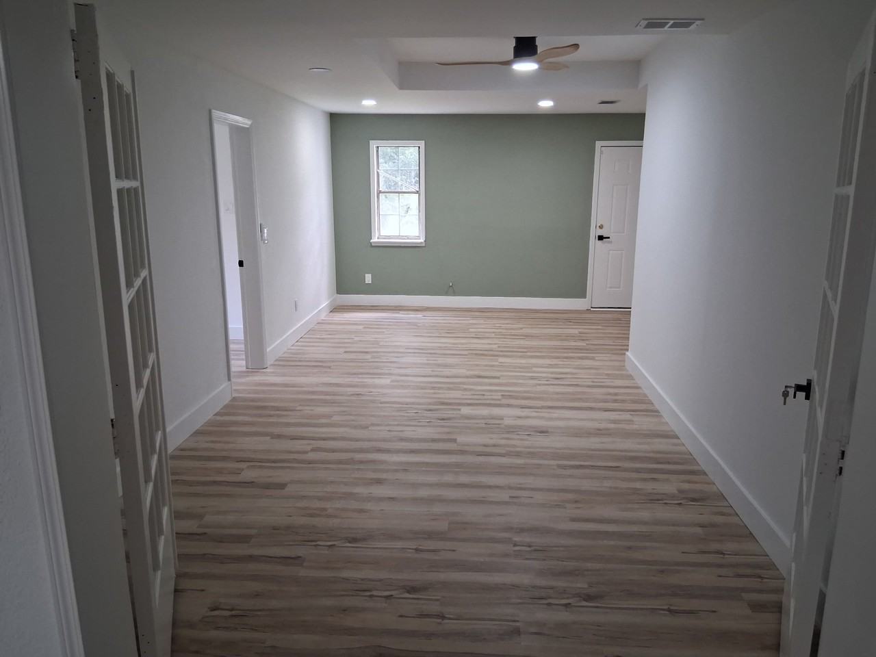 702 American Blvd - Photo 5 of 14