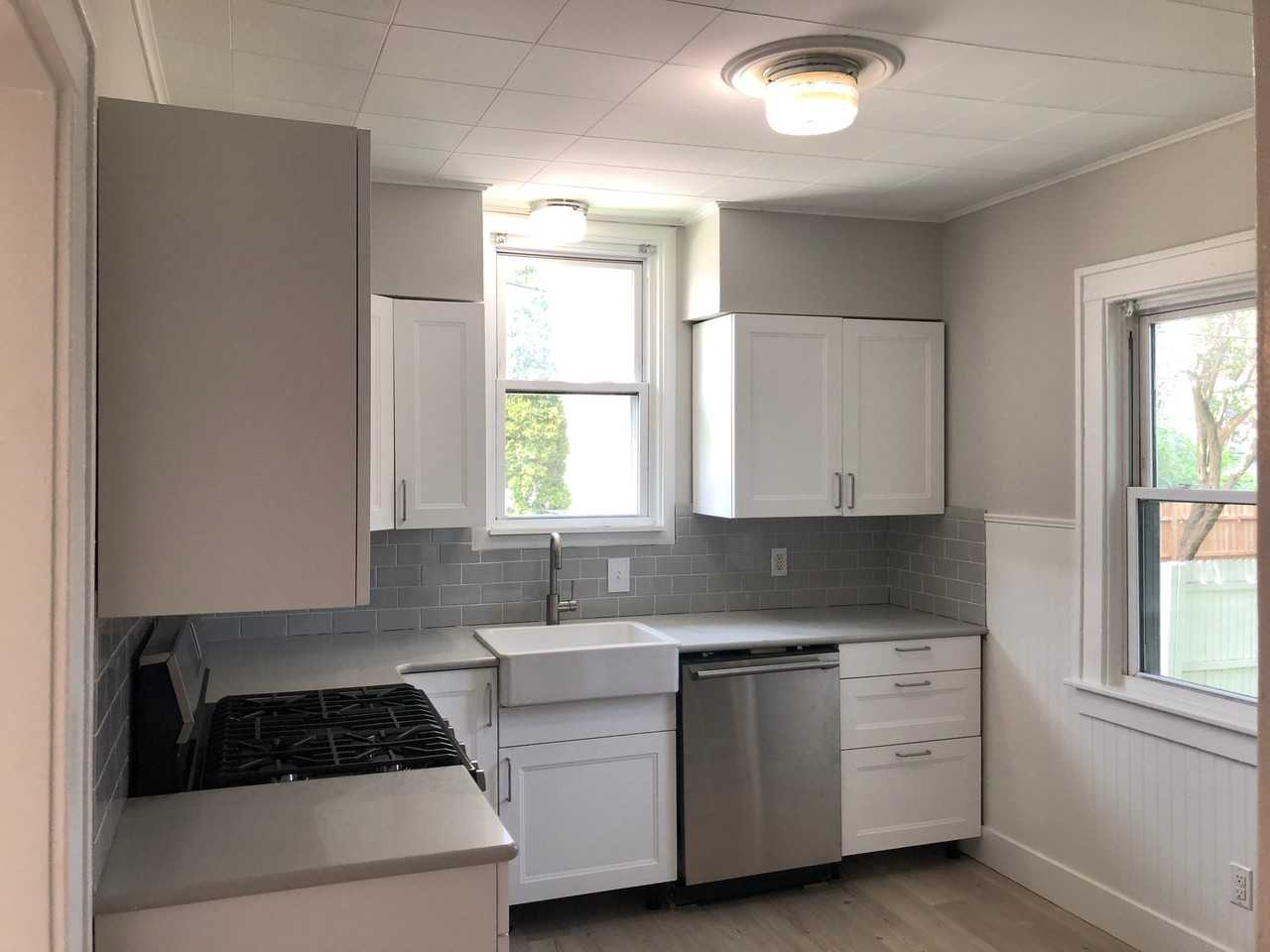 541 E Breckenridge St - Photo 5 of 18