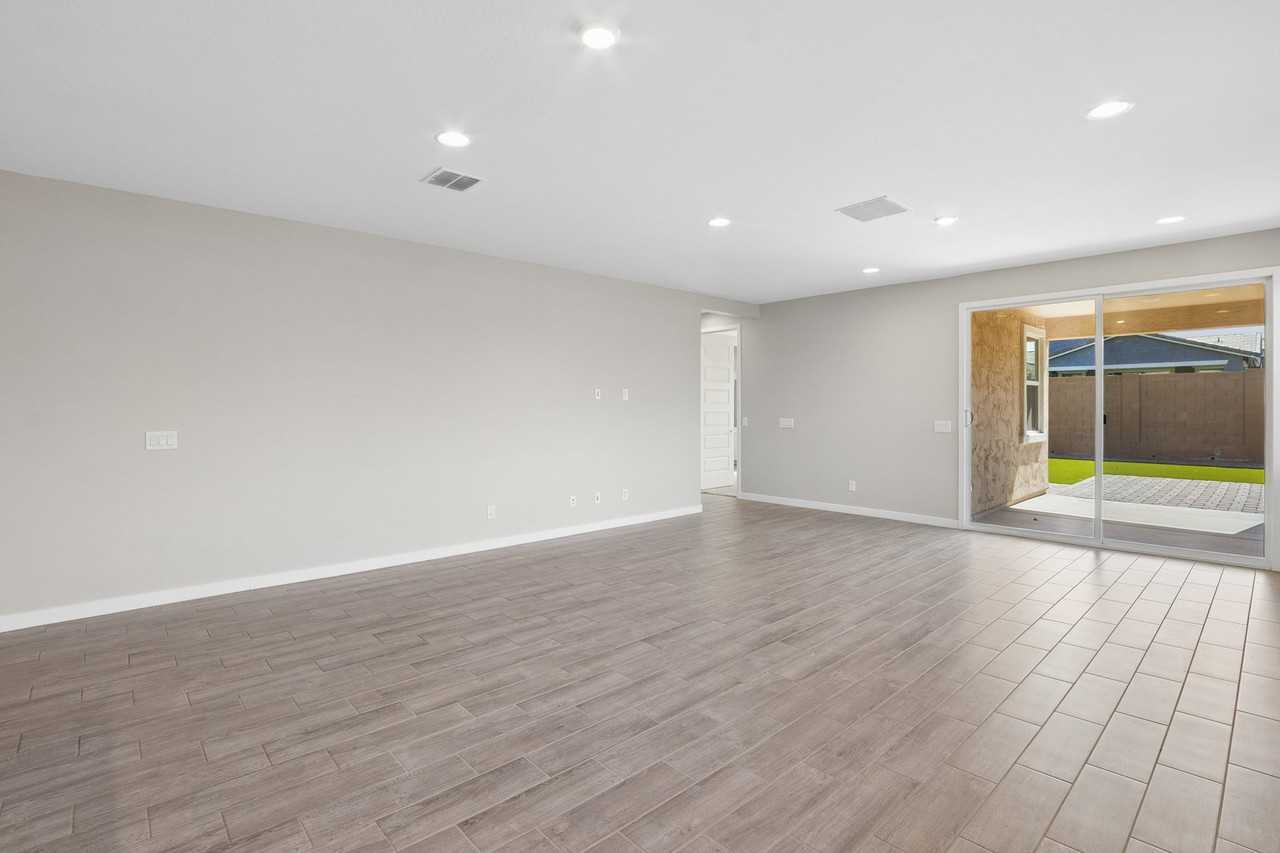 3315 S Piedra - Photo 3 of 12