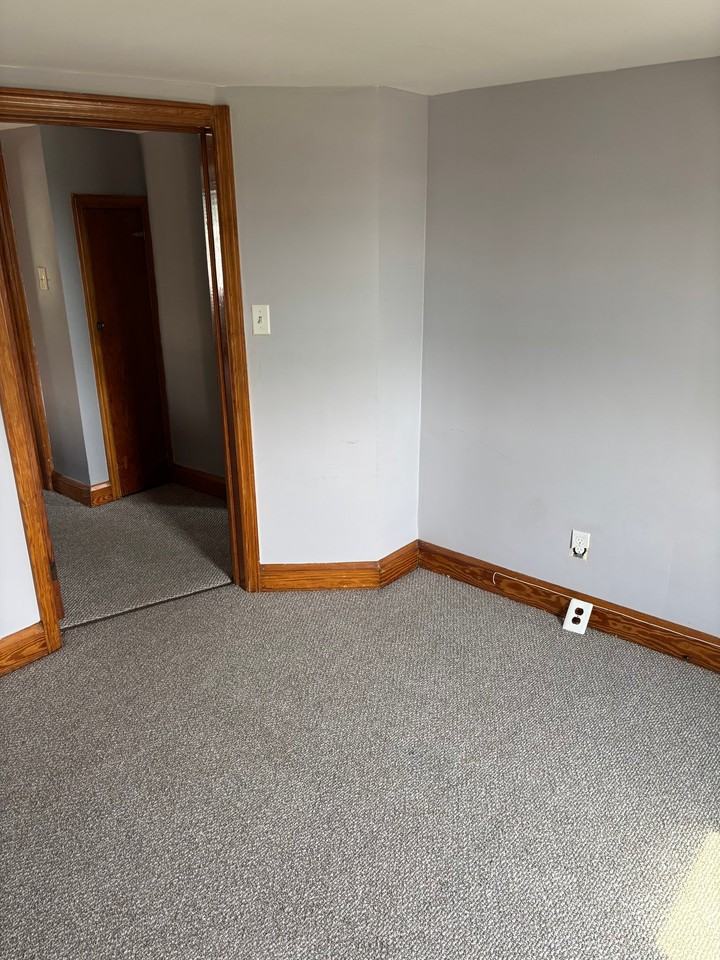 9311 New Gerst Rd - Photo 7 of 10
