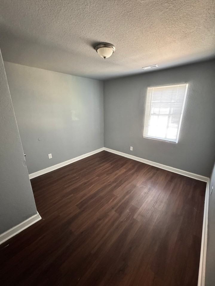 770 Fremont St #B - Photo 5 of 12