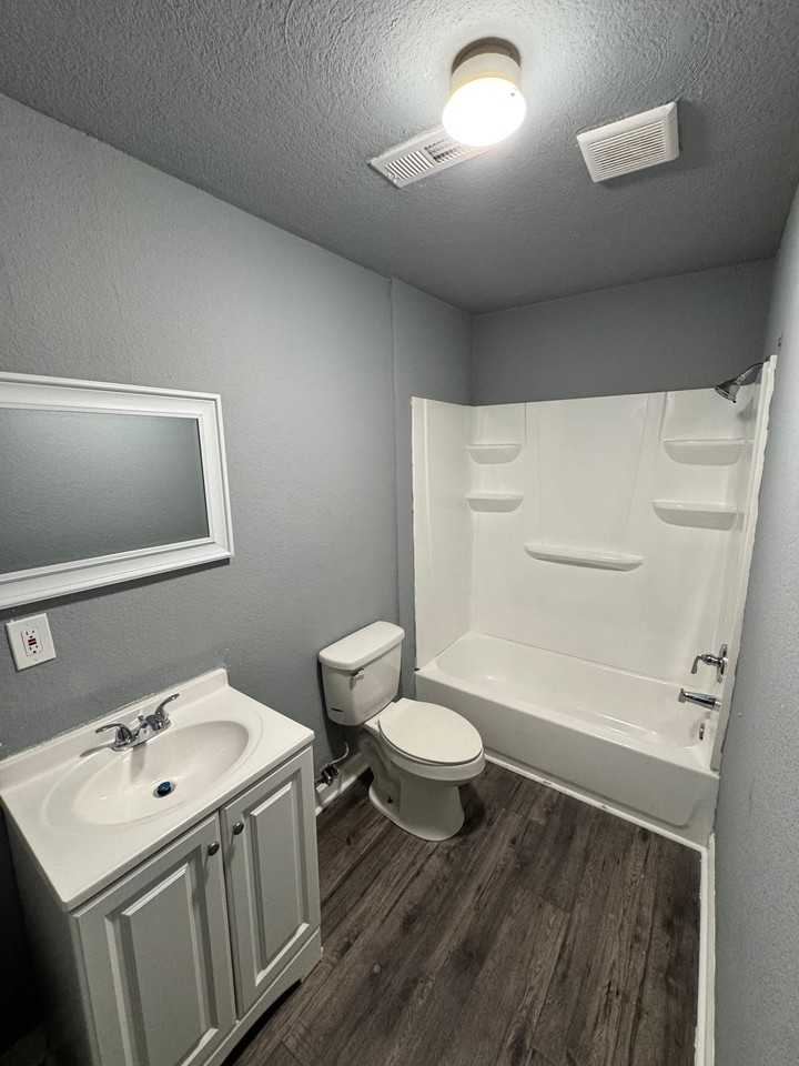 770 Fremont St #B - Photo 6 of 12