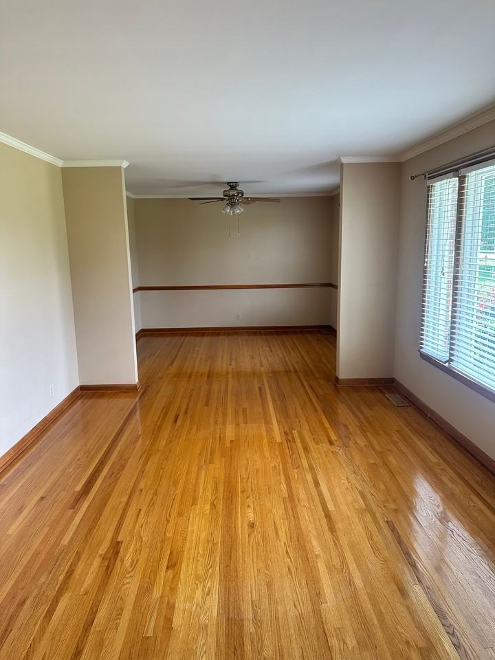 2916 Windemere Cir - Photo 4 of 38