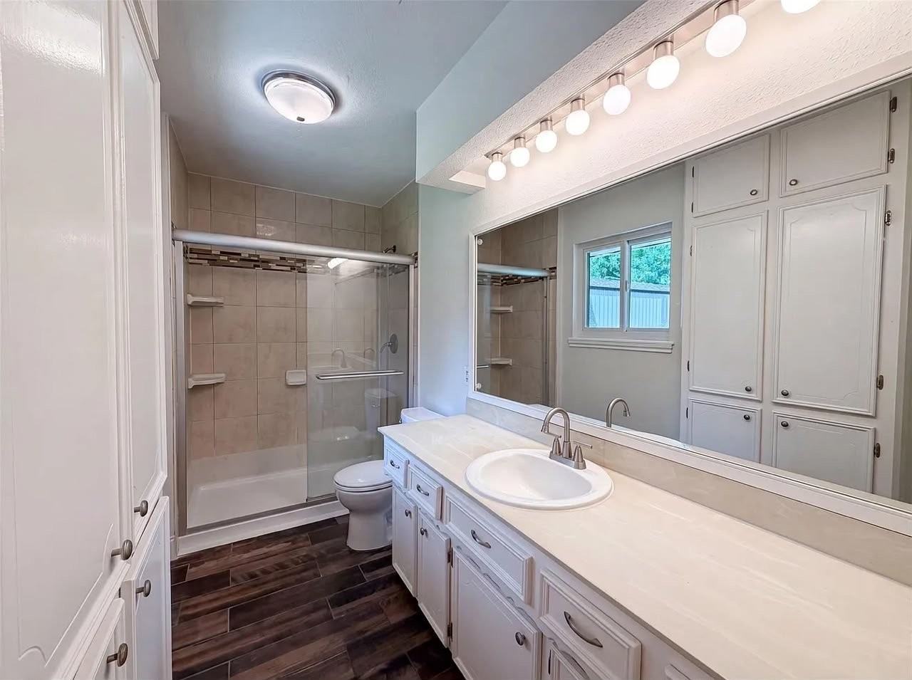 11611 Mile Dr - Photo 3 of 9
