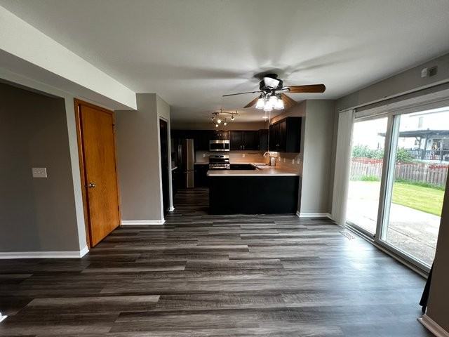 443 Rachel Cir - Photo 3 of 20
