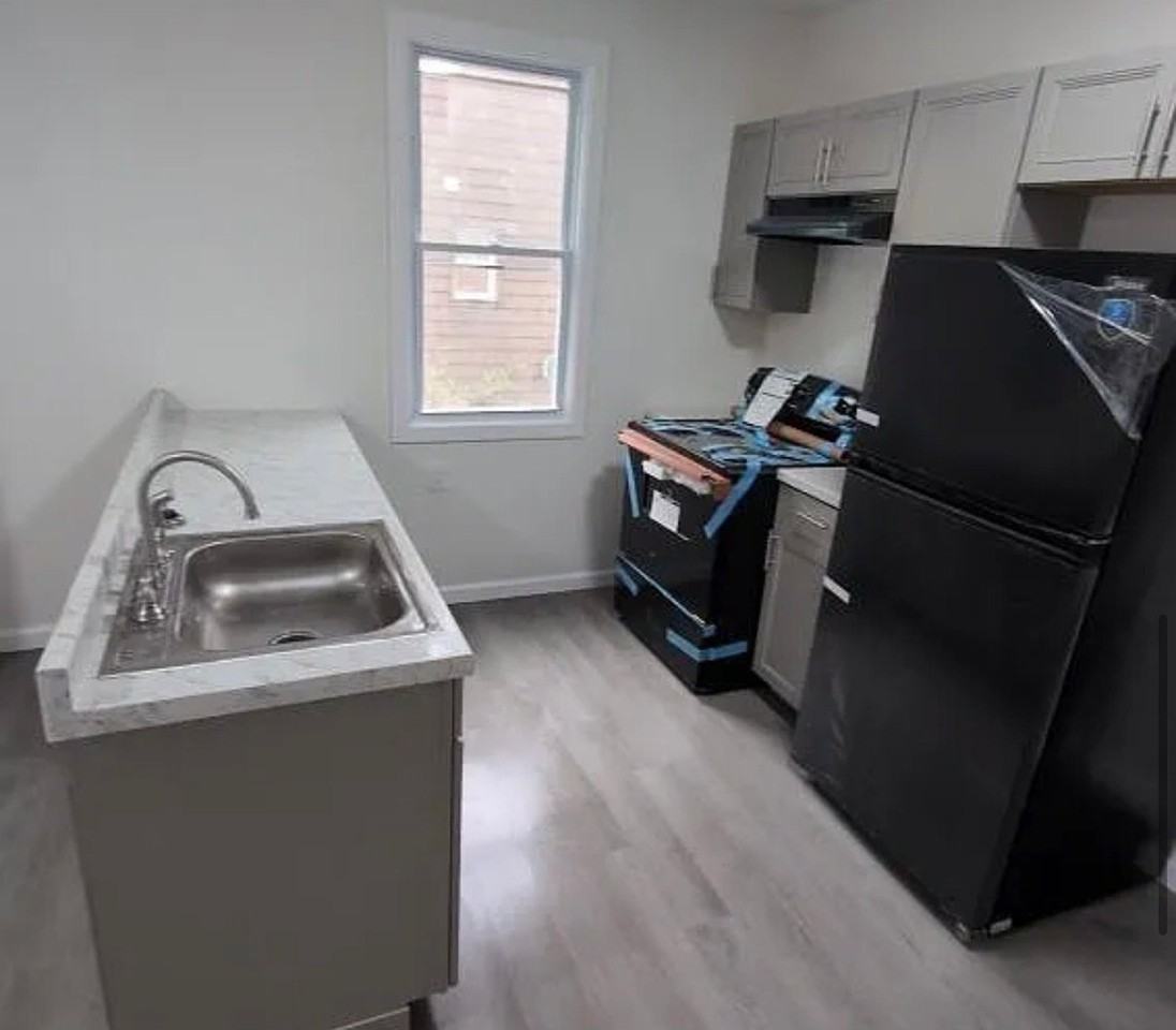 292 1st St #1 - Photo 5 of 11