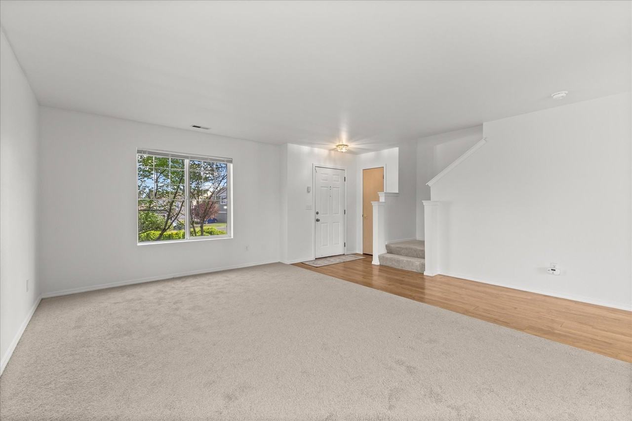 12124 130th St E - Photo 2 of 20