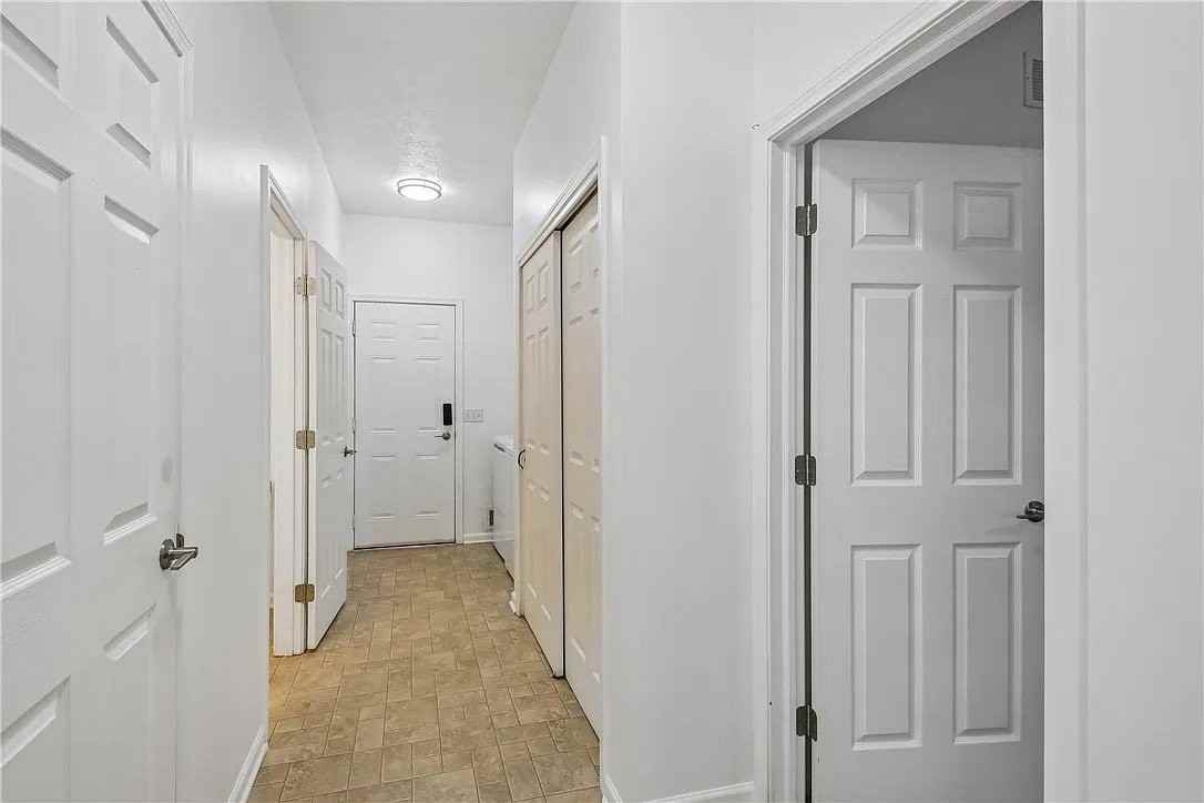 60 Longnecker St - Photo 4 of 7