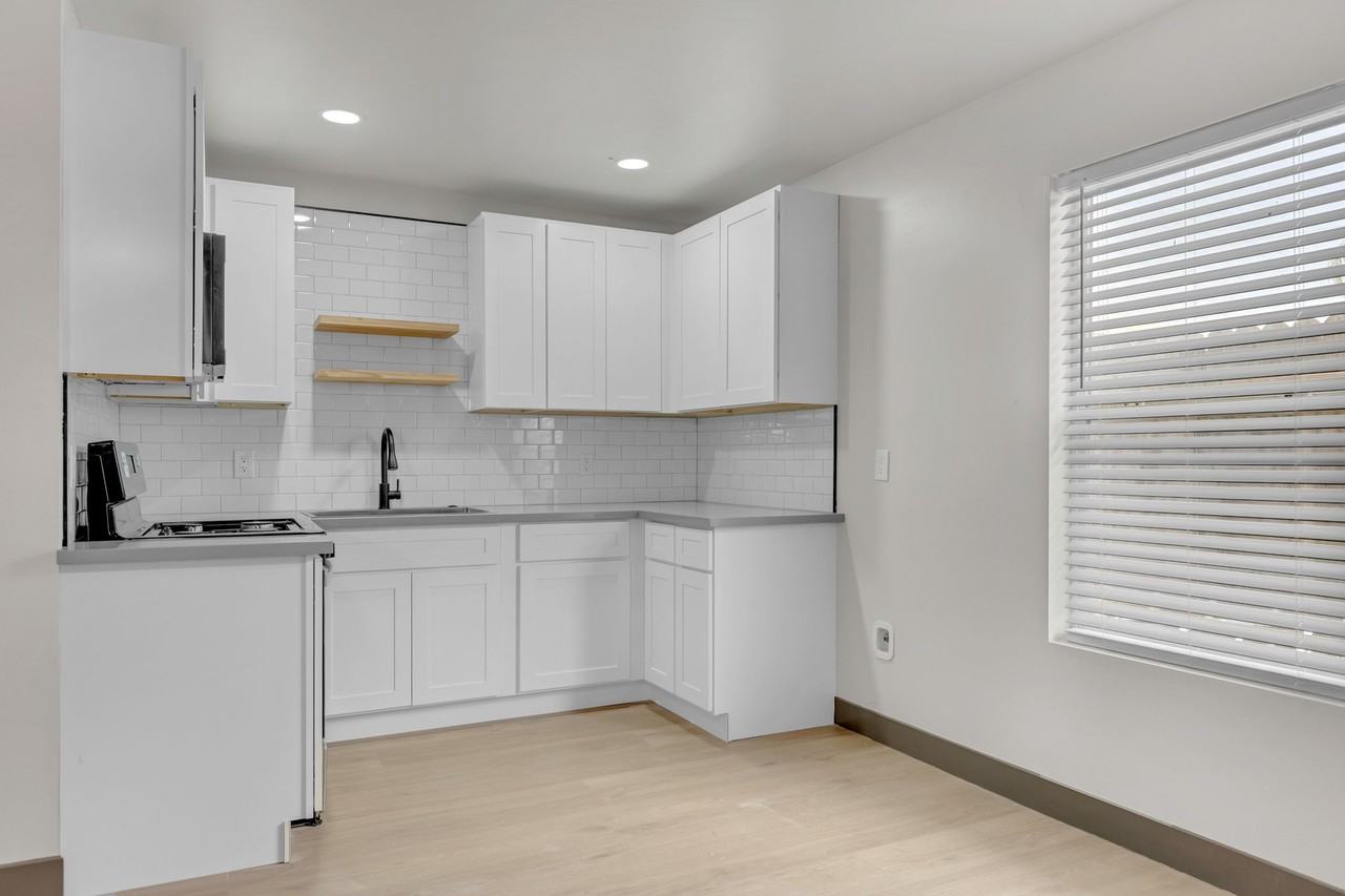 13754 Rosedale Hwy #1 - Photo 2 of 7