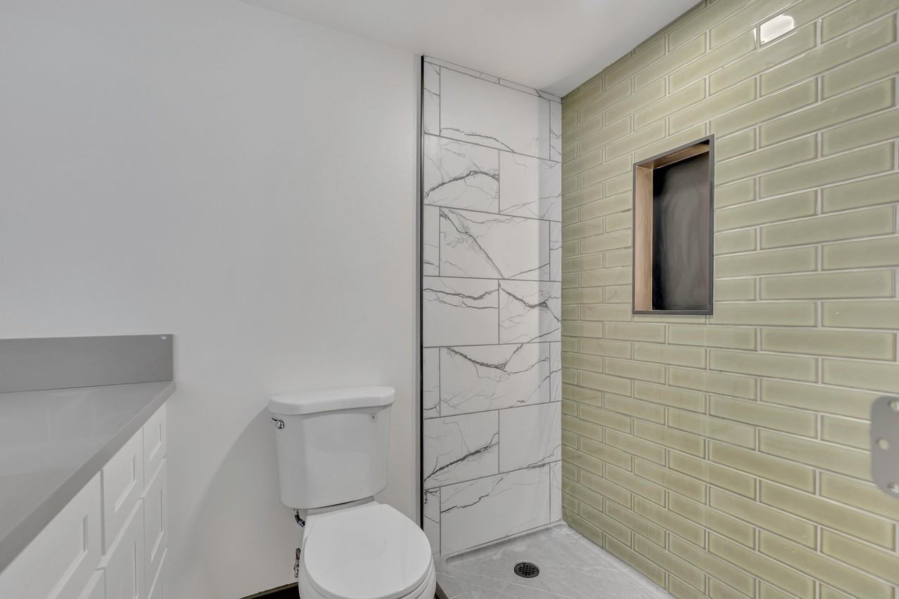 13754 Rosedale Hwy #1 - Photo 5 of 7