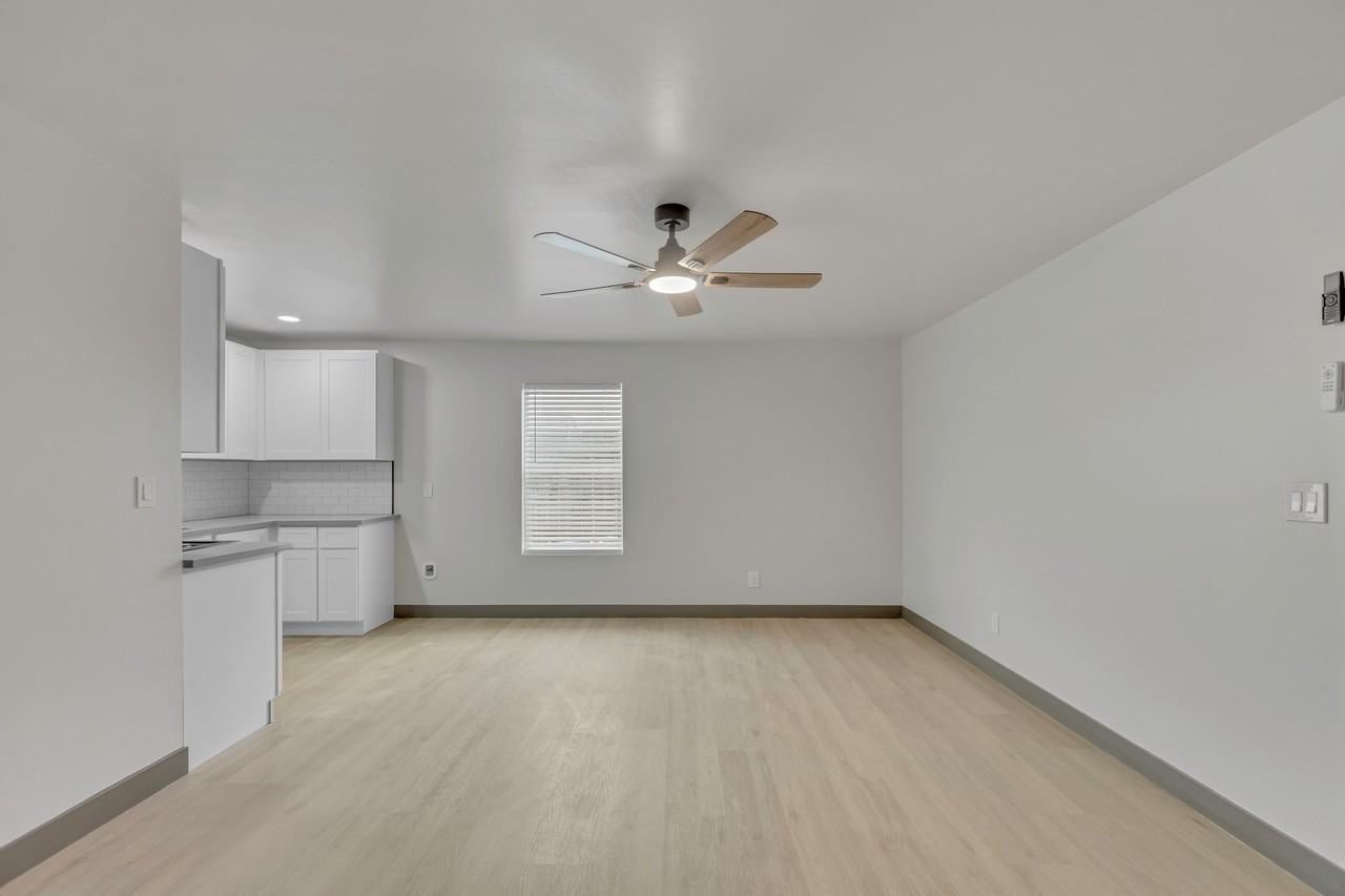 13754 Rosedale Hwy #1 - Photo 7 of 7
