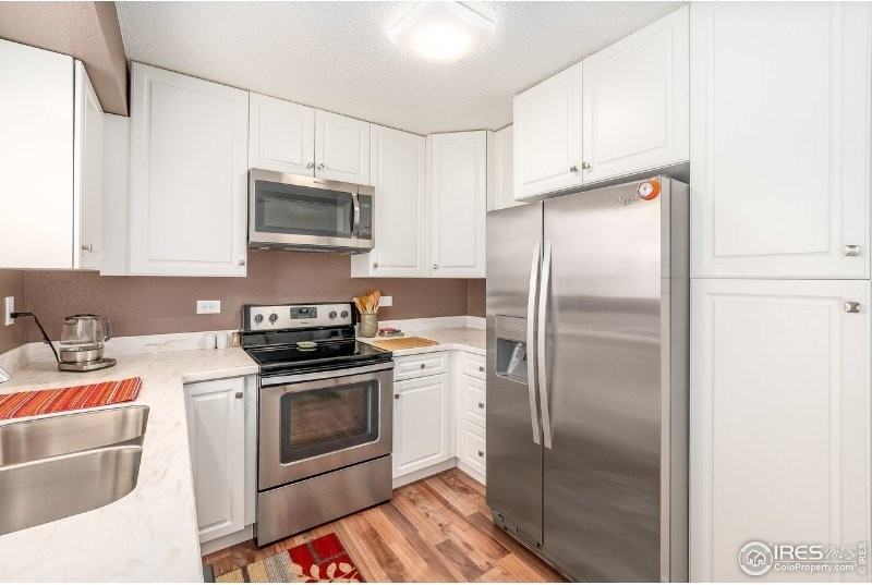 601 10th St - Photo 5 of 23