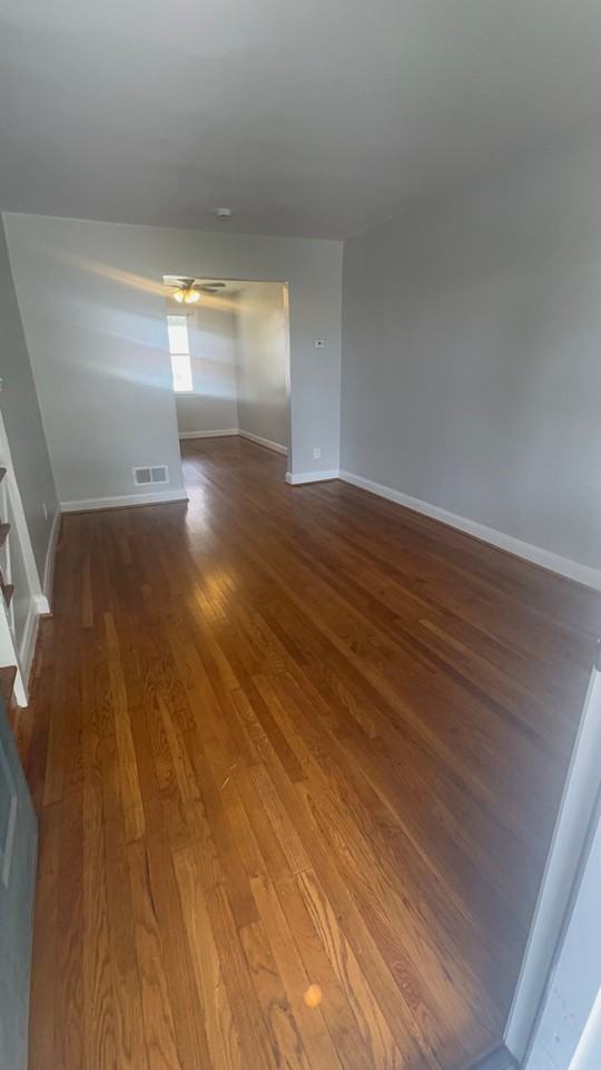 6102 Cardiff Ave - Photo 2 of 19