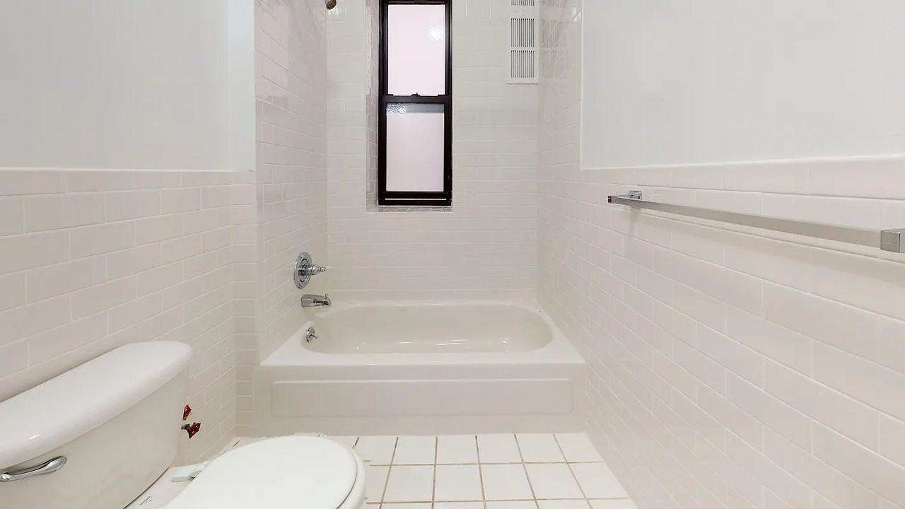 656 W 204th St #34 - Photo 6 of 6