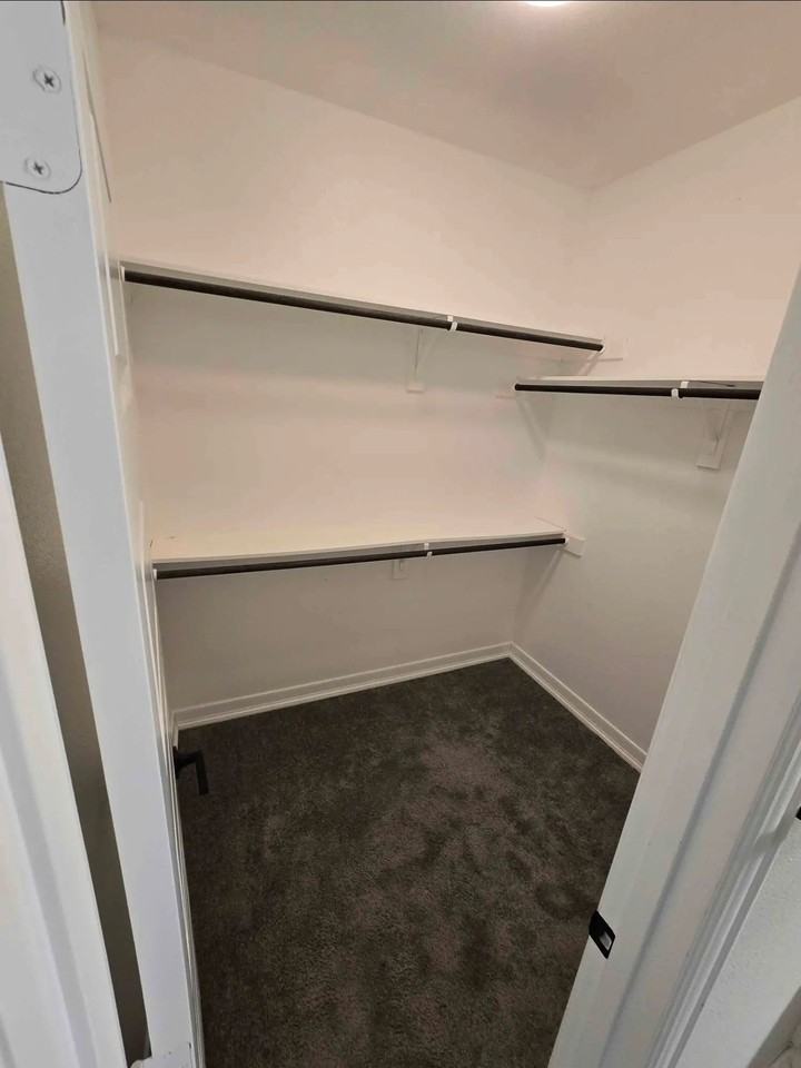 1602 Marfa Ave - Photo 7 of 12