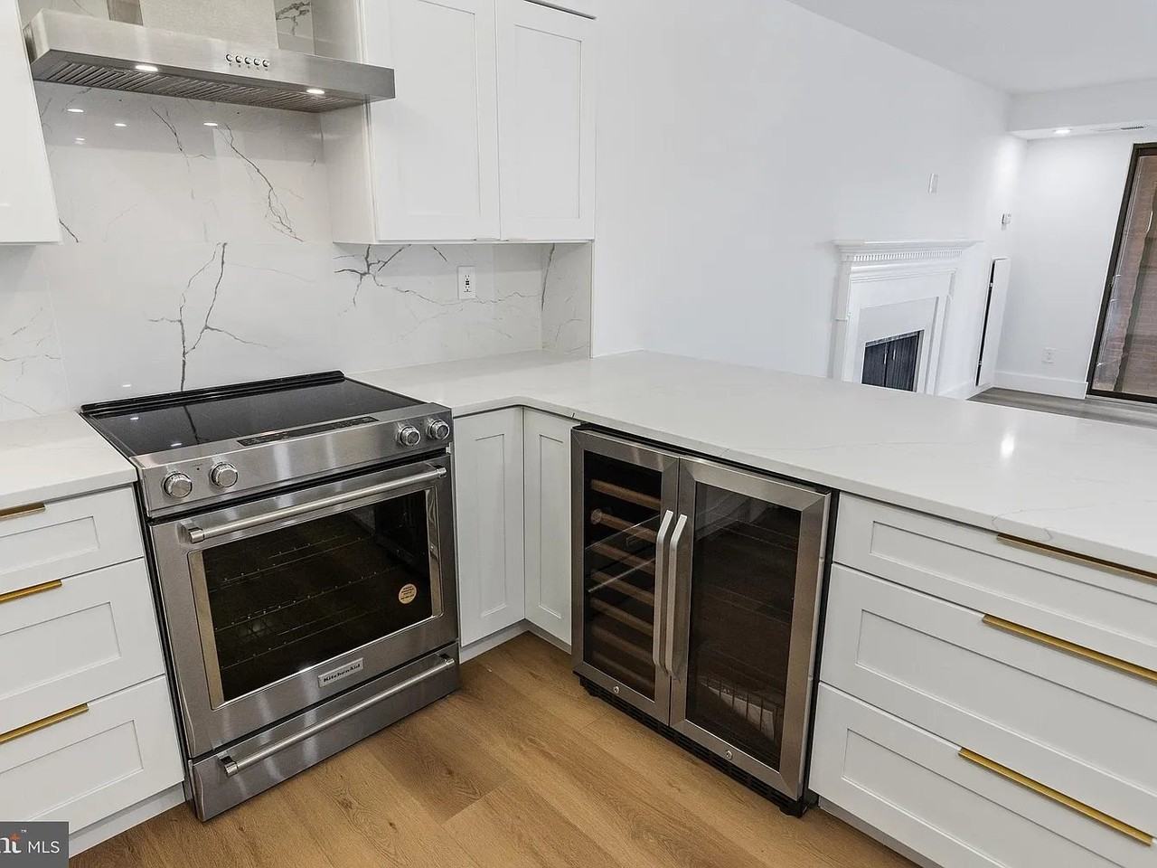 1080 Wisconsin Ave Nw #504 - Photo 6 of 9