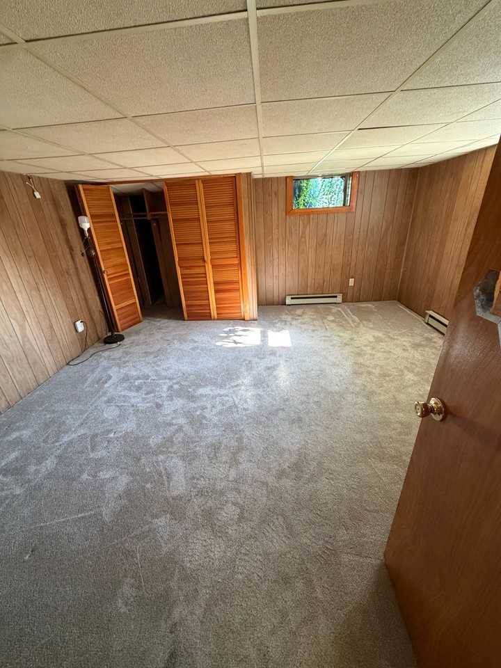 100 Pilgrim Ave #B - Photo 7 of 9