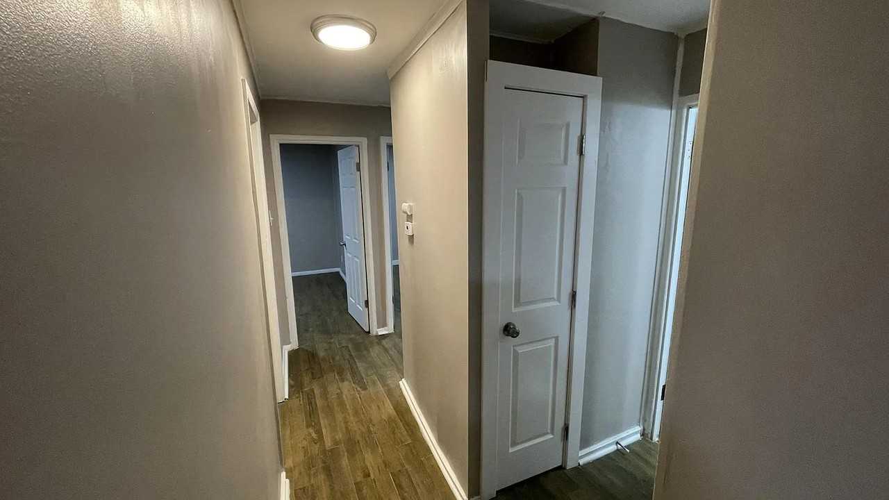 1063 Saint Margaret Dr - Photo 7 of 19