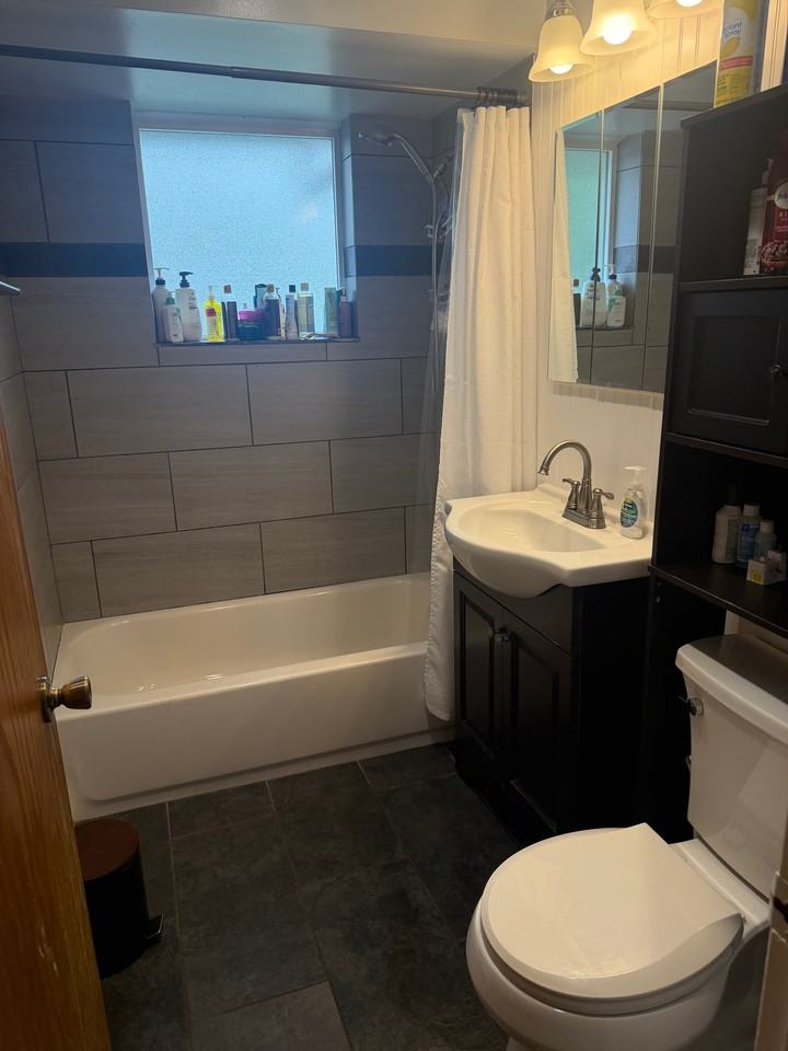 143 Hayes Ave - Photo 5 of 8