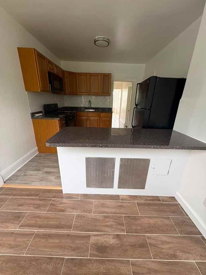 143 Voss Ave #3 - Photo 4 of 13