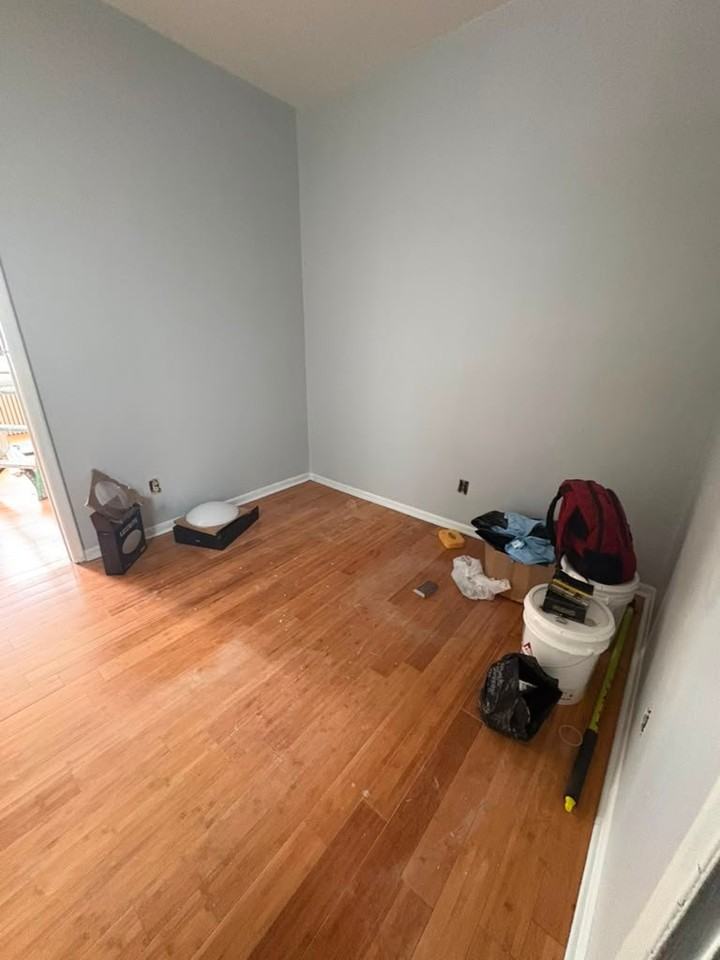 93 Maple St #1R - Photo 4 of 9