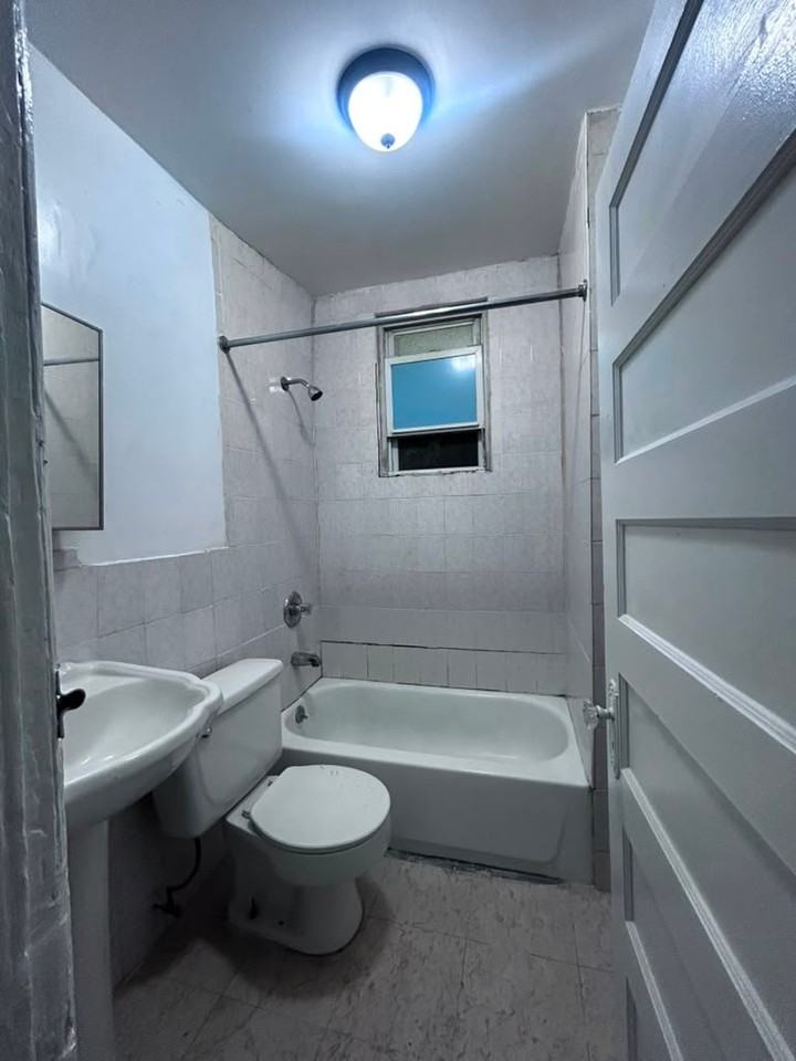 43 Currans Ln #1 - Photo 5 of 6