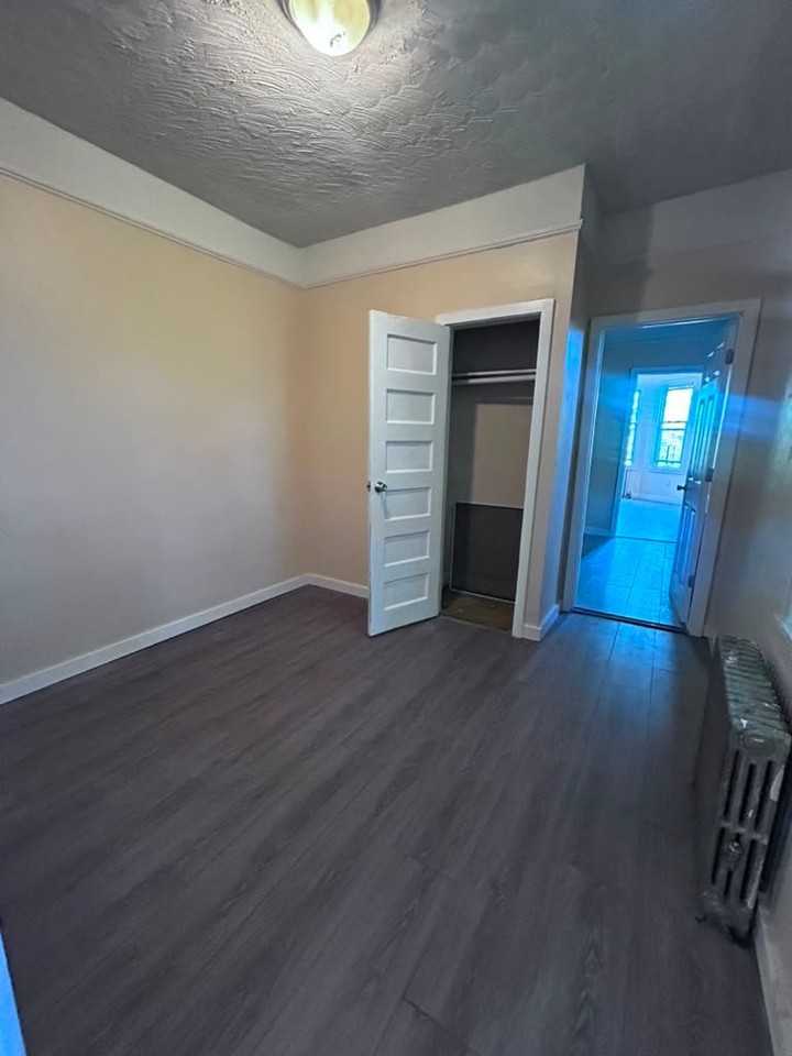 43 Currans Ln #3L - Photo 2 of 8
