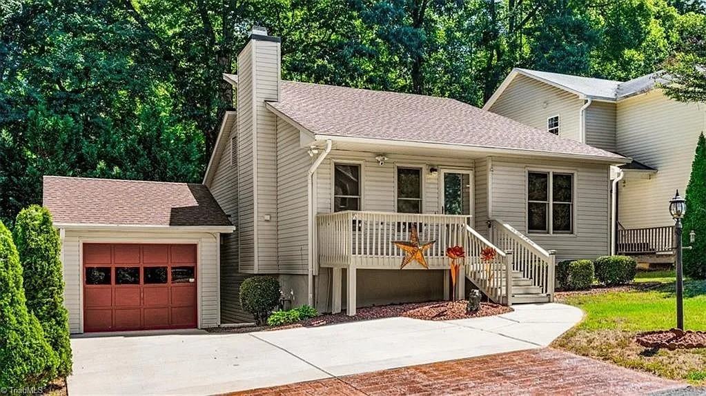 5021 Mereworth Court - Photo 3 of 30