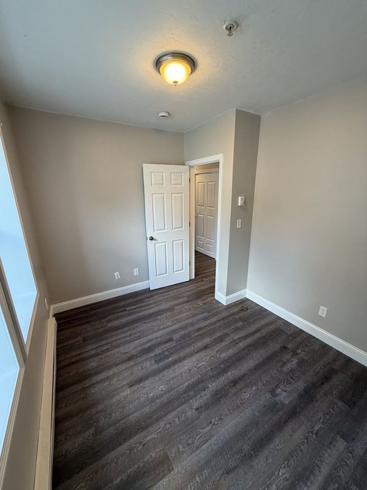 1039 Main Street, Worcester - Photo 6 of 27