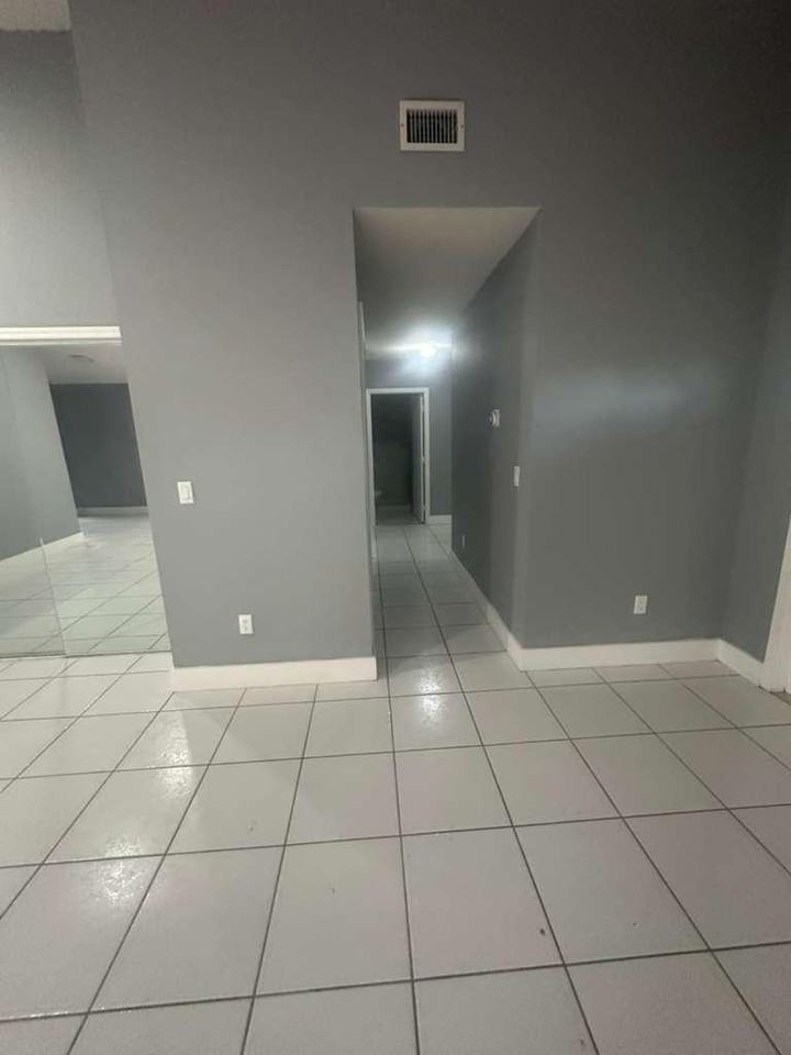 30204 Sw 161st Ave #NA - Photo 3 of 9